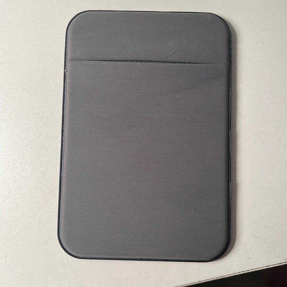 iPhone MagSafe wallet